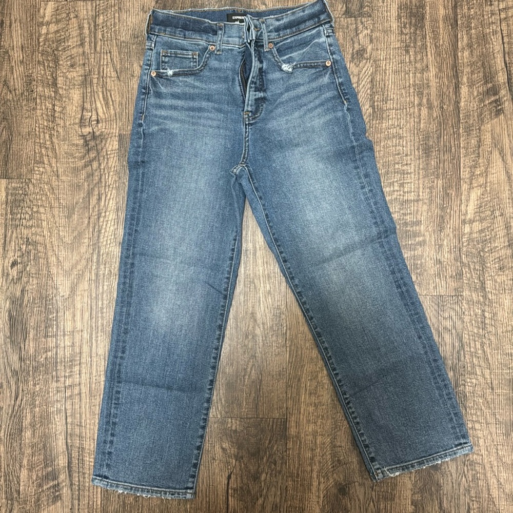 Express Straight Ankle Jeans